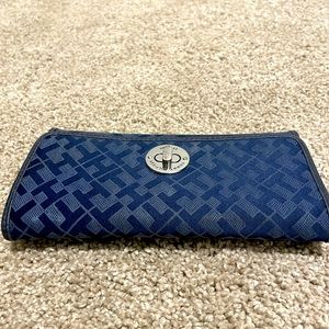 Tommy Hilfiger wallet